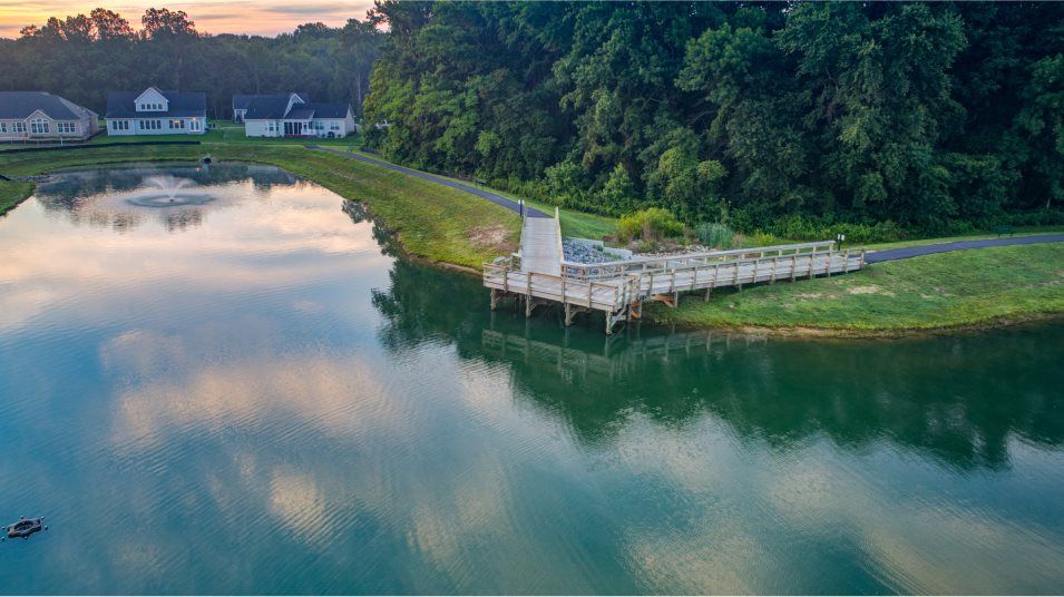 Noble's Pond Lake and Fountain