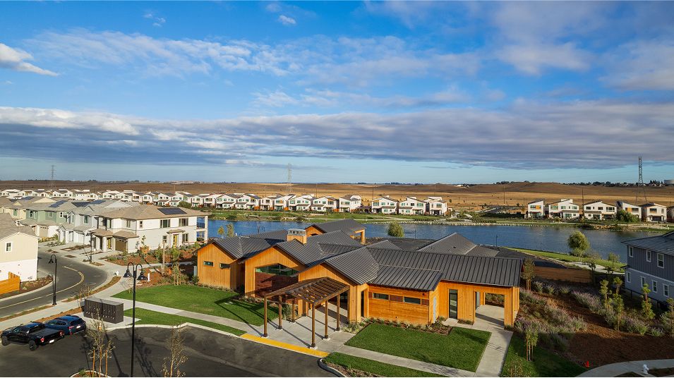 One Lake Amenity Lake Club