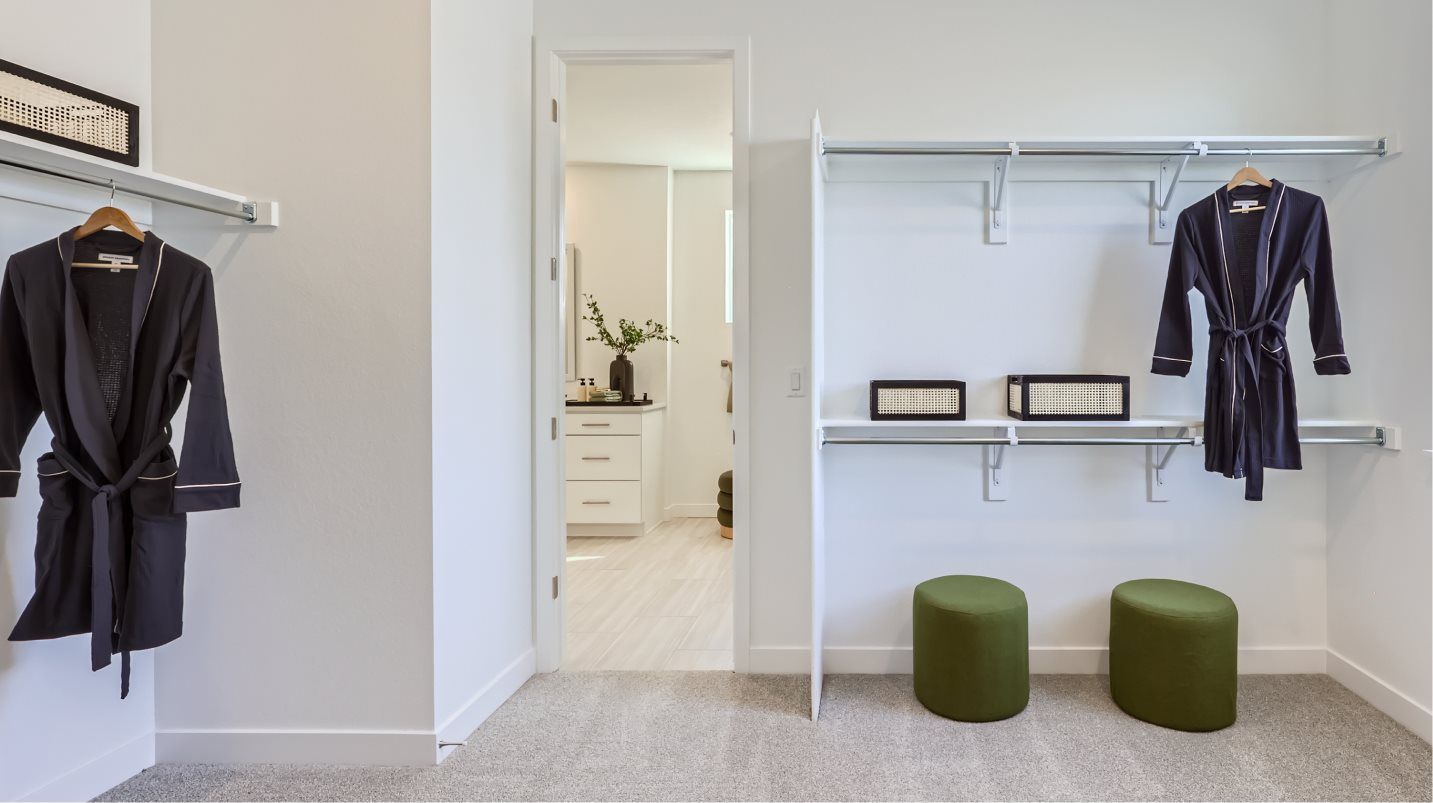 Palmer owners walk in closet