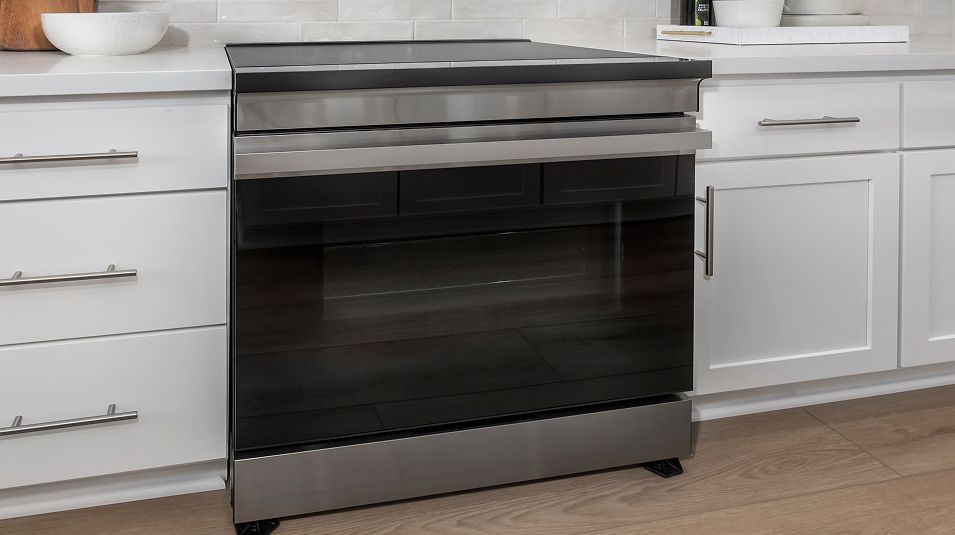 Mezzano Lakeshore Res3 EI Kitchen Range