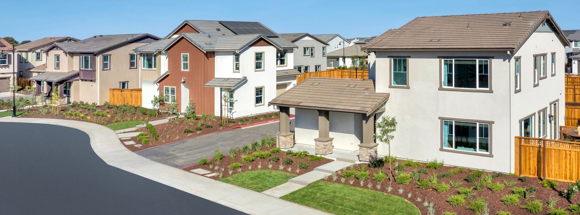 River Islands - Driftway Streetscape