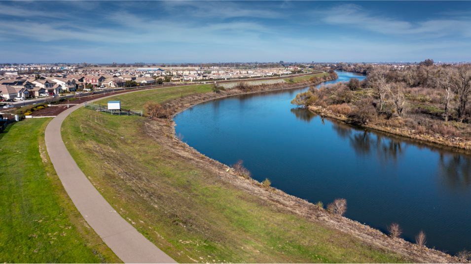 Trails at River Islands