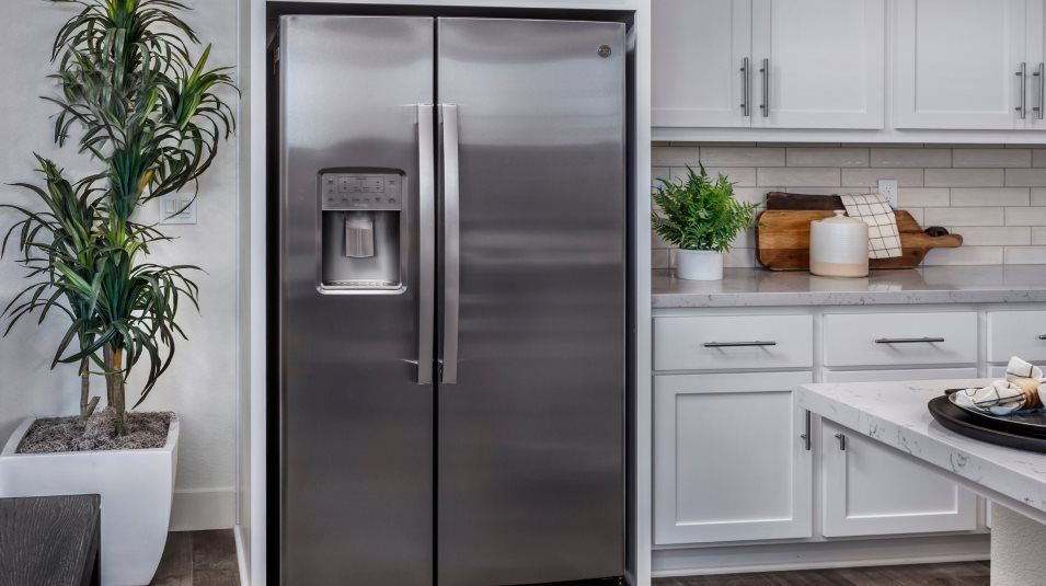 Hillview Kitchen Refridgerator