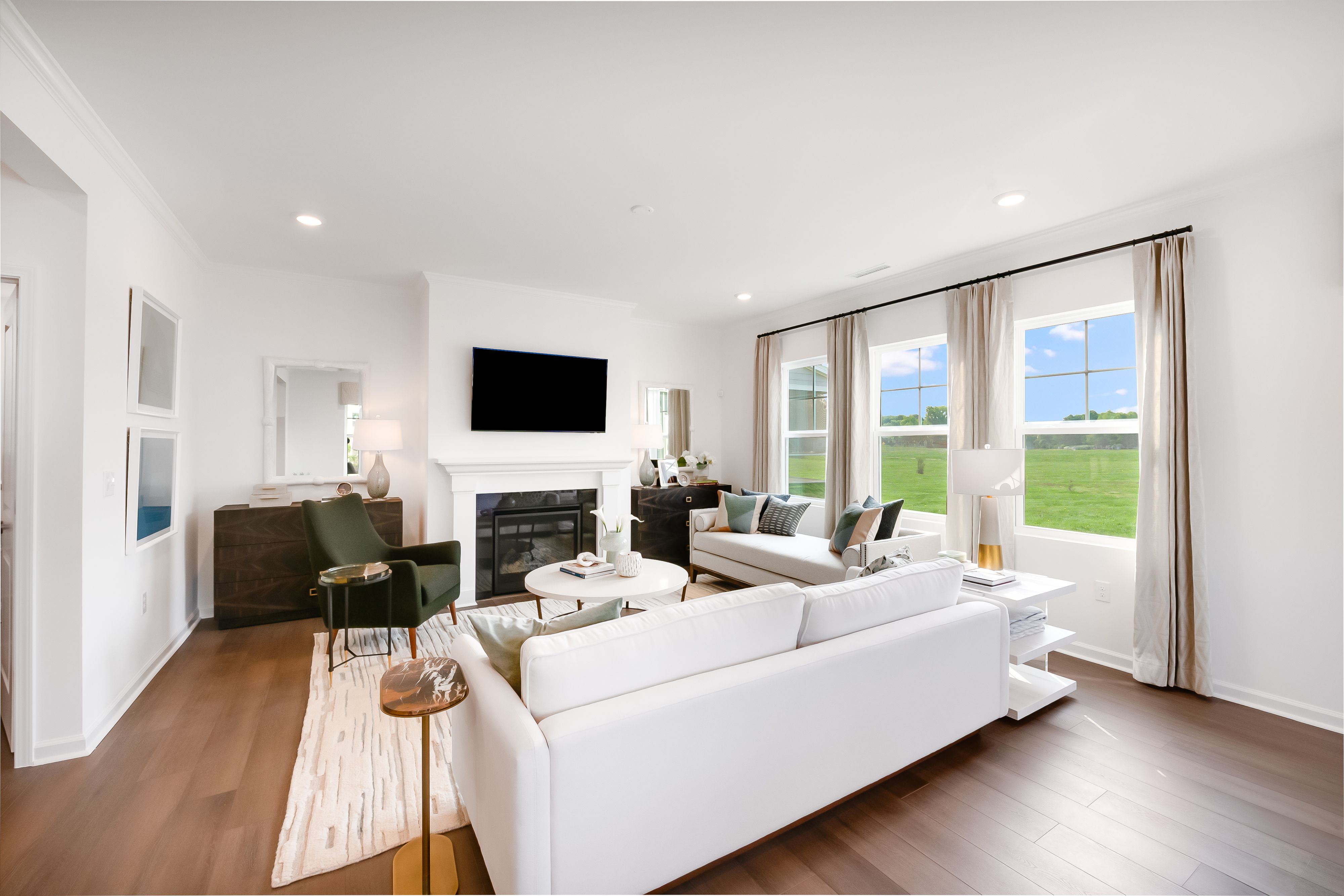 Cayden Cove Chadwick Living 1of2