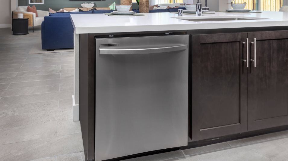Tracy Hills Rockingham EI - Kitchen Dishwasher