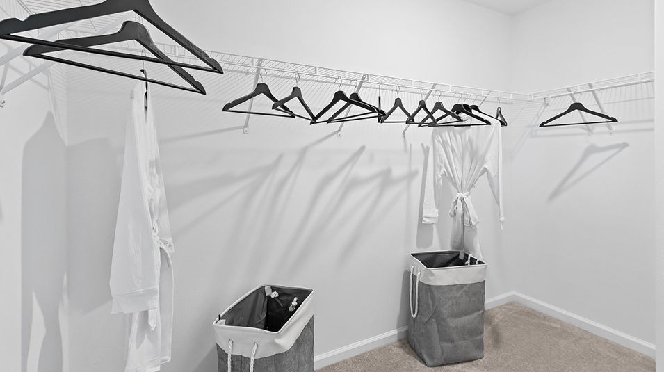 Pic EI Walkin Closet 9 11 25