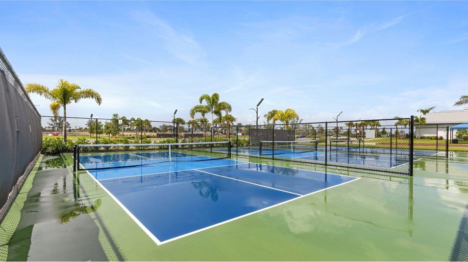 Veranda Preserve tennis court