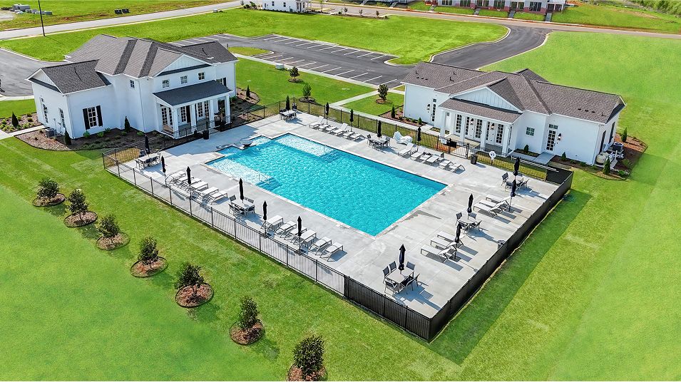 Clift Farm Amenity Pool 3of6 091225