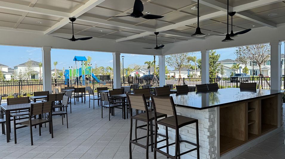 Brystol Wylder Amenity Pool 6of6