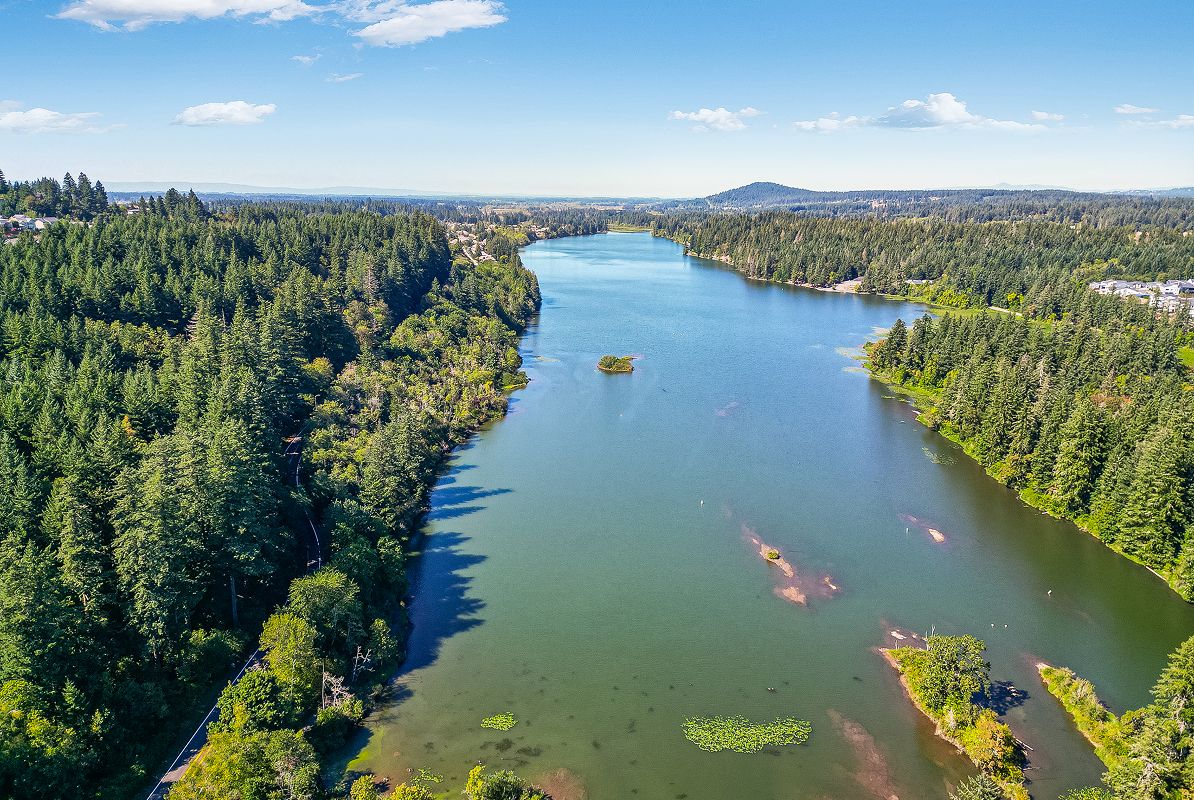 Camas Lacamas Lake