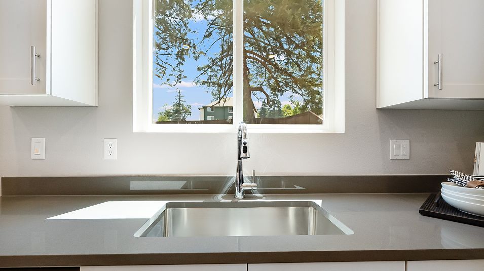 Coburn Terrace Jade EI Kitchen Quartz Countertops 4 Inch Backsplash F2