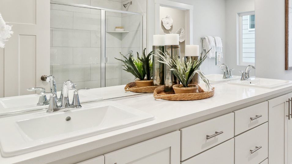 Owner's Suite Bathroom Quartz Countertops