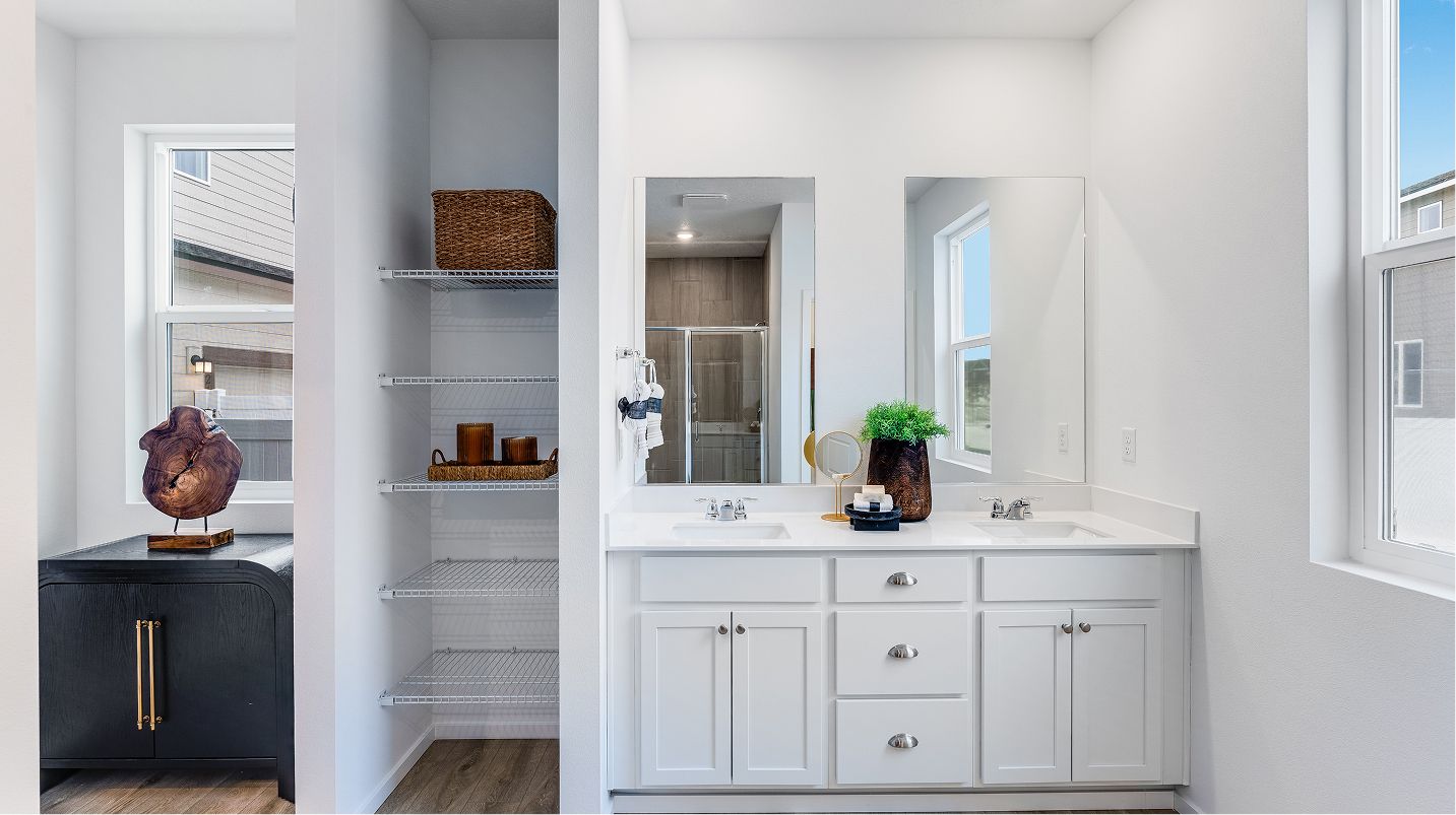 1419 Pearl Owners Bath 3of4 1