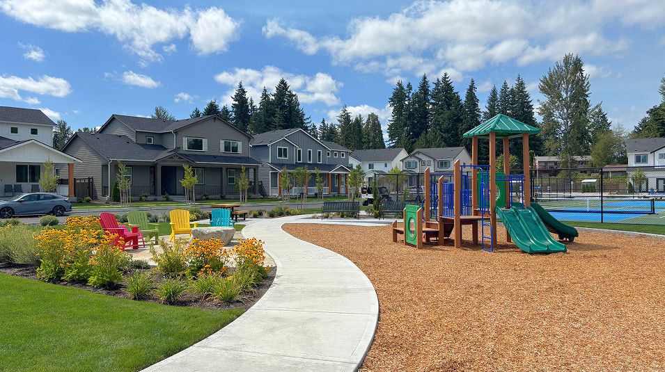 Ten Trails Mountain View Amenity Playground 2of3