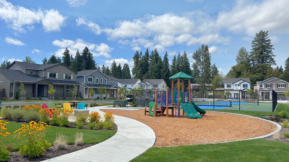 082025 Ten Trails Mountain View Amenity Playground 1of3