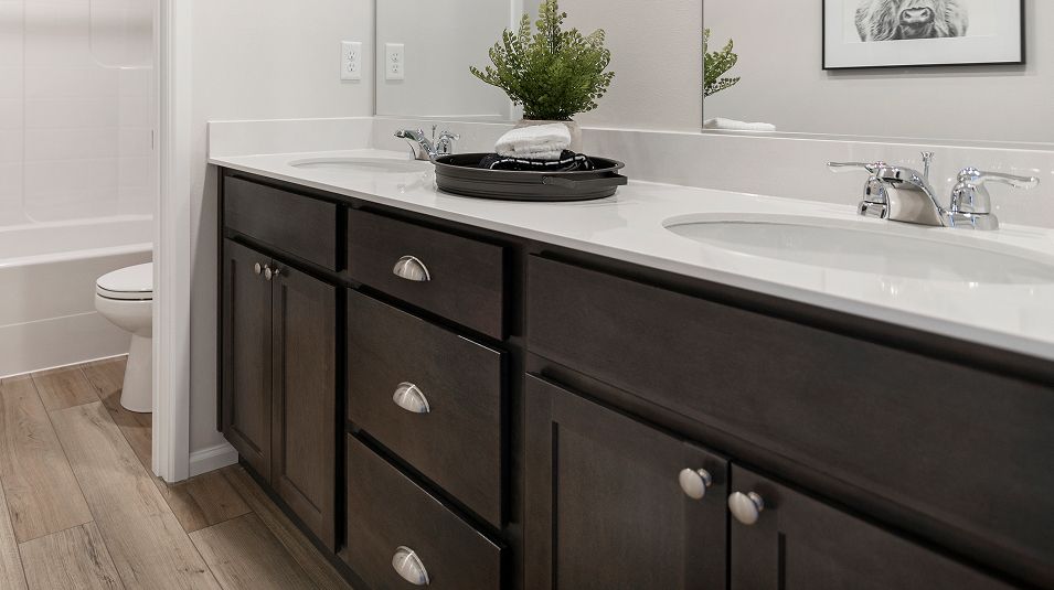 3215 Bainbridge II Bath2 F2