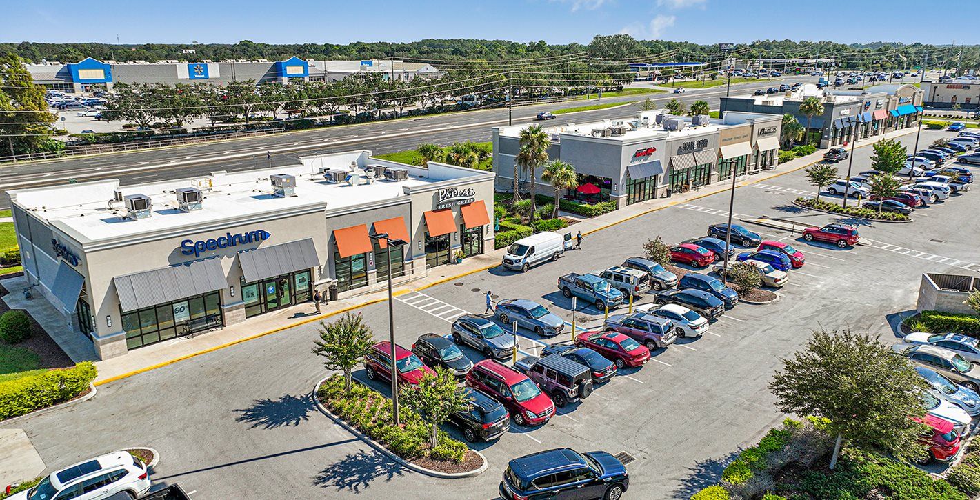 Nearby restaurants and shops