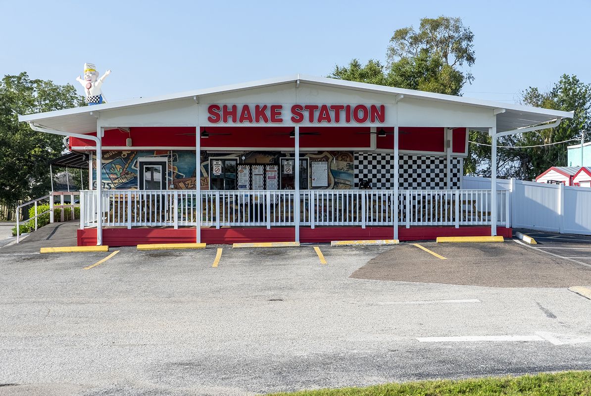 Manatee Shake Station 3of7