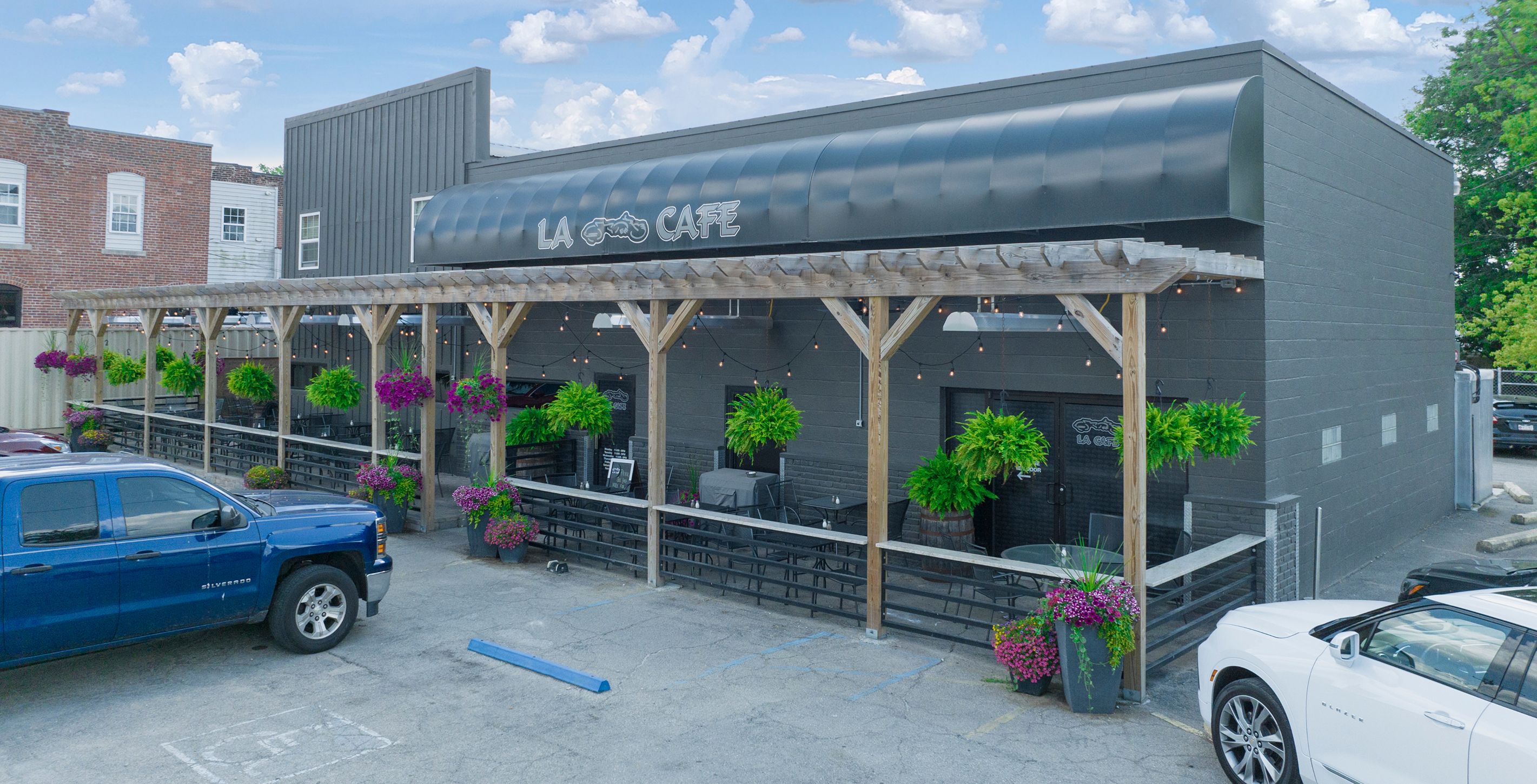 Whitestown LA Cafe Photoshoot