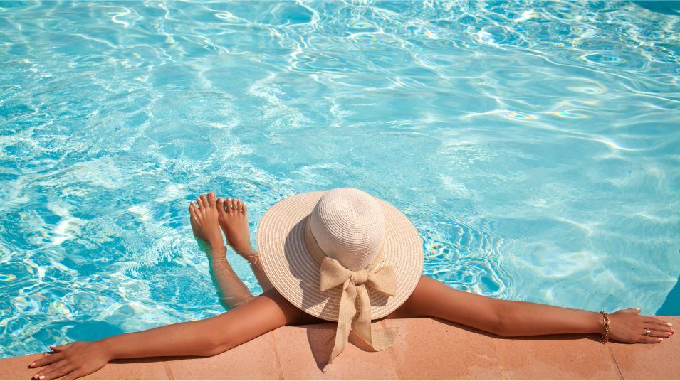 Swimming pool amenity