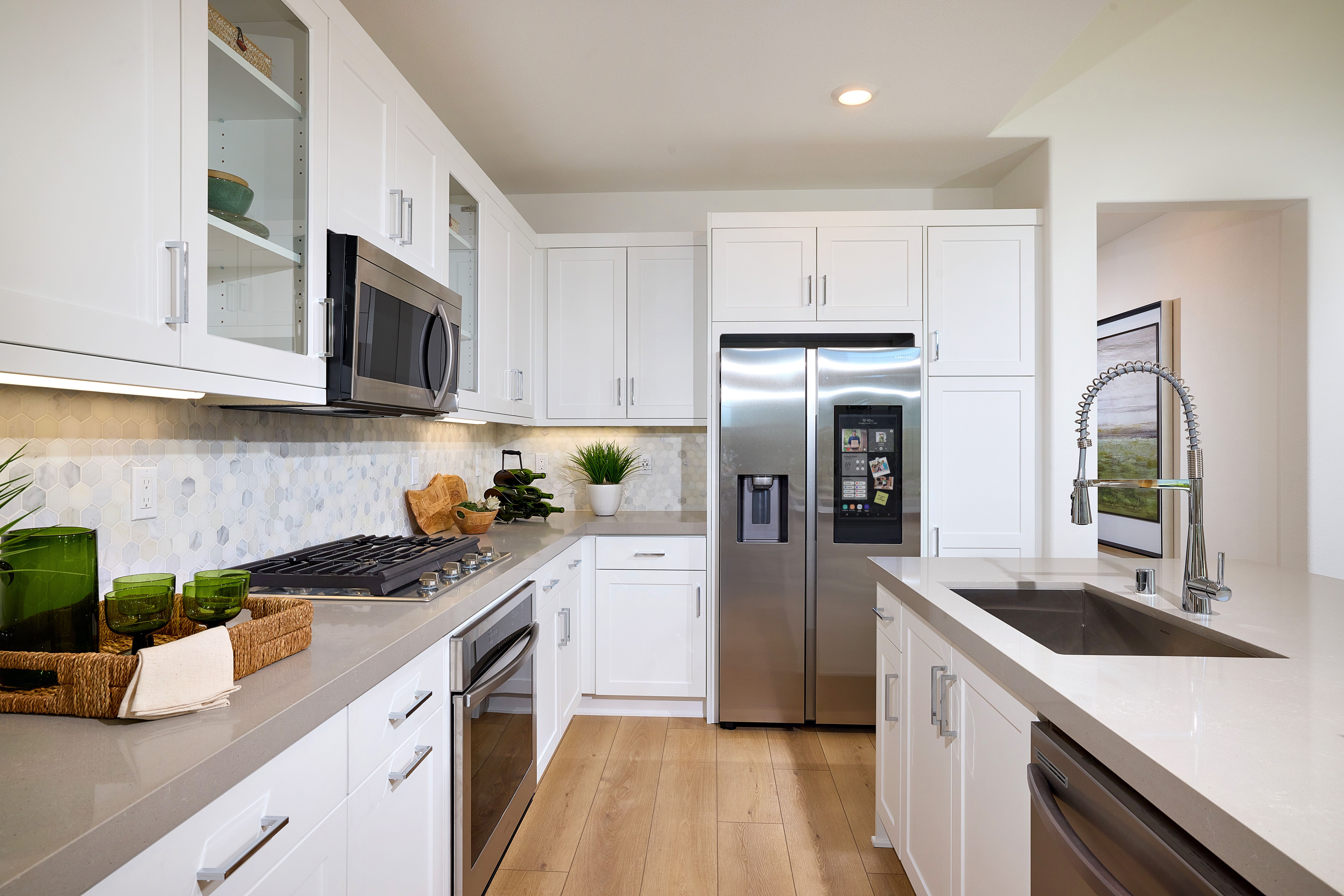 Lilac Junipers Res2 Kitchen 3of4 F1