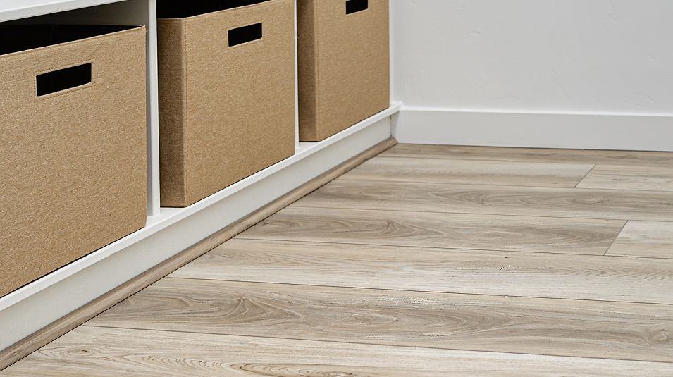 Pic Terrace Falls Plan2542 EI Flooring F1