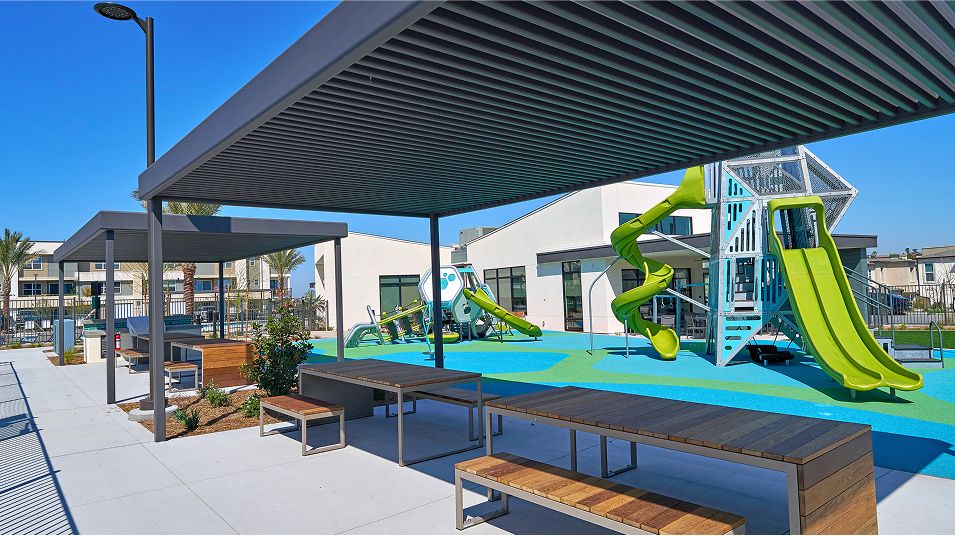 041125 Sunbow Amenity Picnic Area 2of2