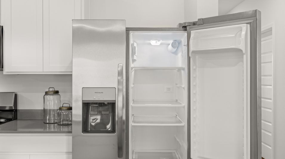 Divisional EI Appliances Refrigerator 2of2