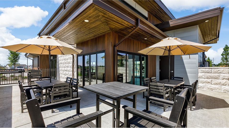 Eagle Ridge Amenity Club House Exterior 5of7