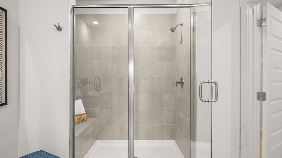 Divisional EI Walk In Shower 1of4