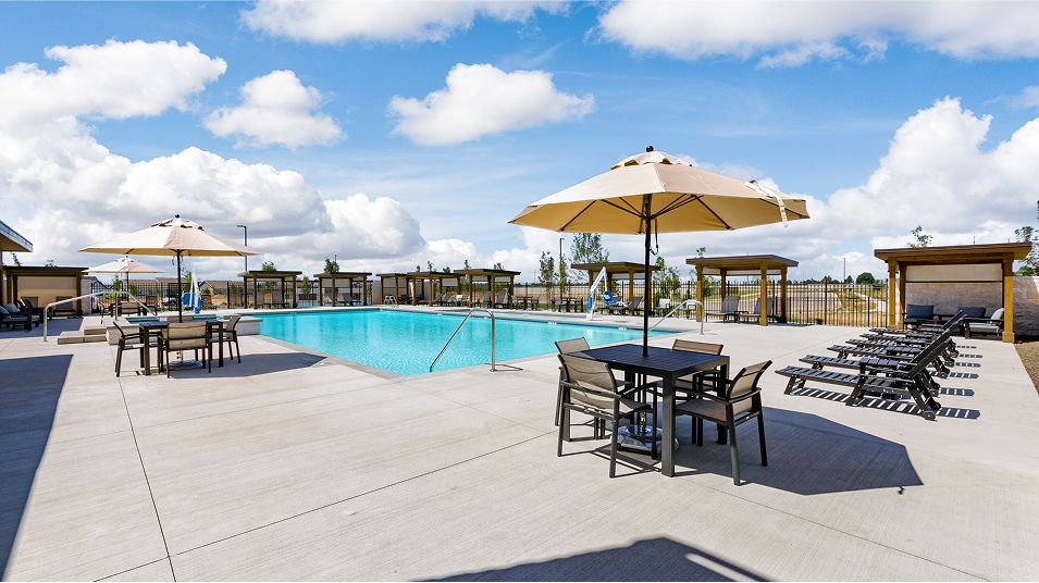 Eagle Ridge Amenity Pool 1of1