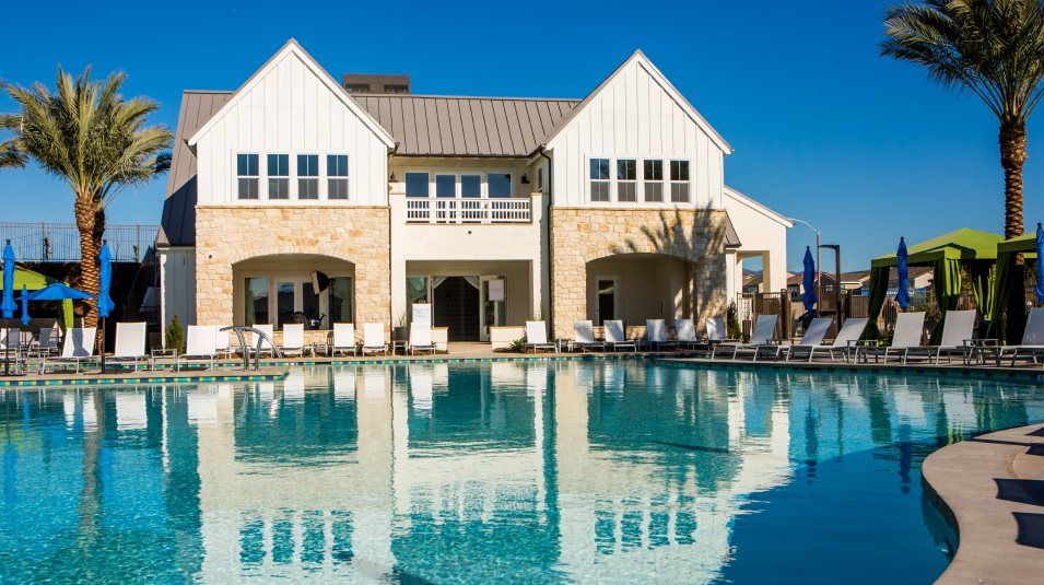 Community Pool Anden at Escaya