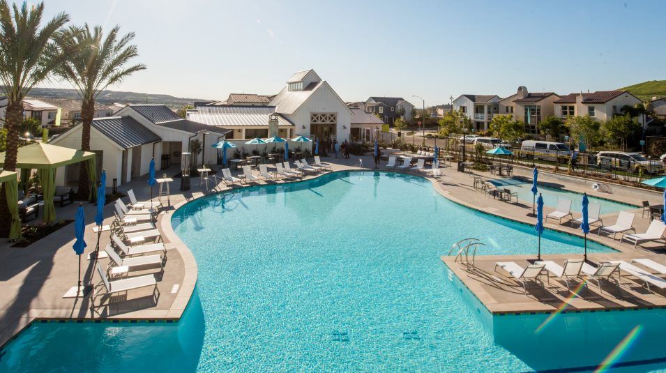 Community Pool Anden at Escaya