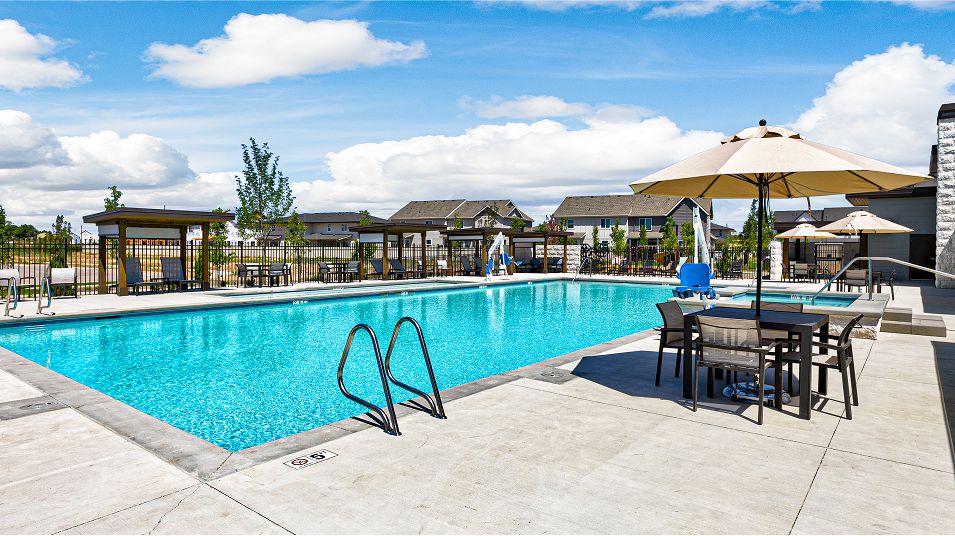 Eagle Ridge Amenity Pool 13of14