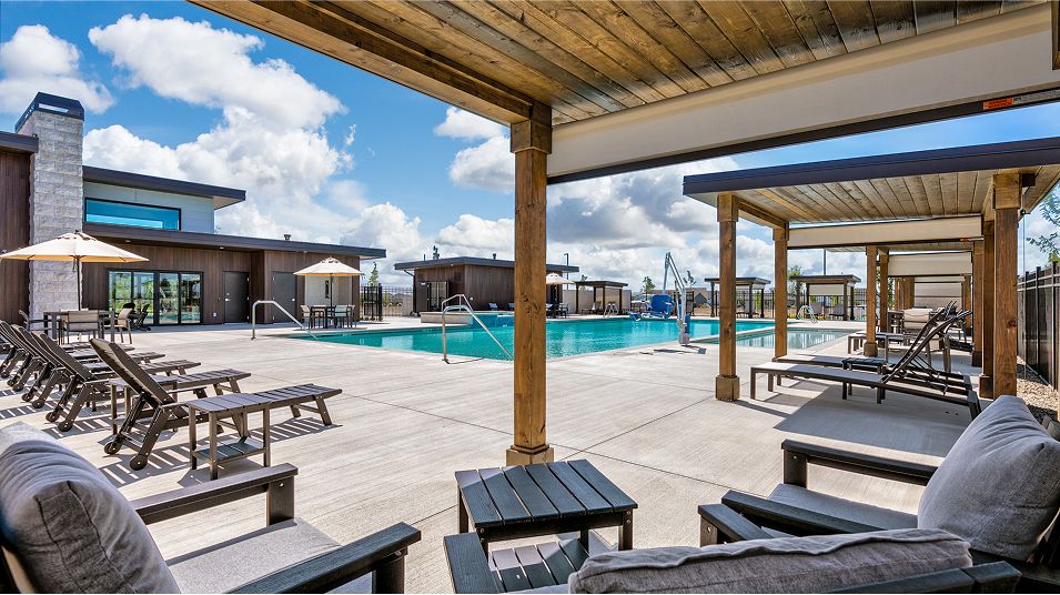 Eagle Ridge Amenity Pool 12of14