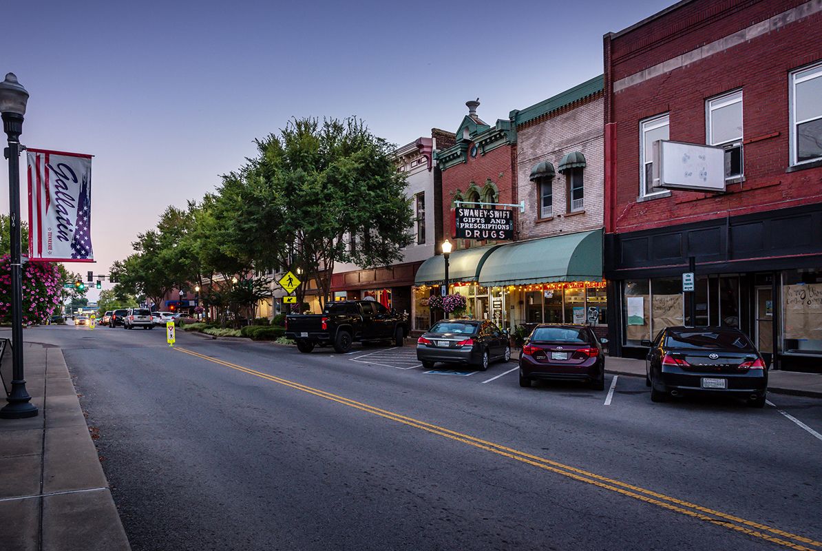 Gallatin Downtown Dusk