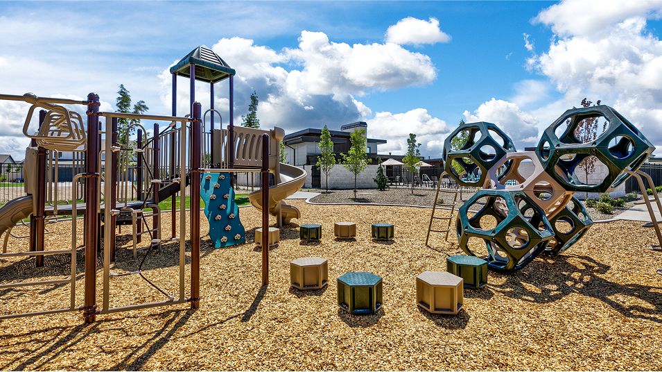 Eagle Ridge Amenity Tot Lot 1of1