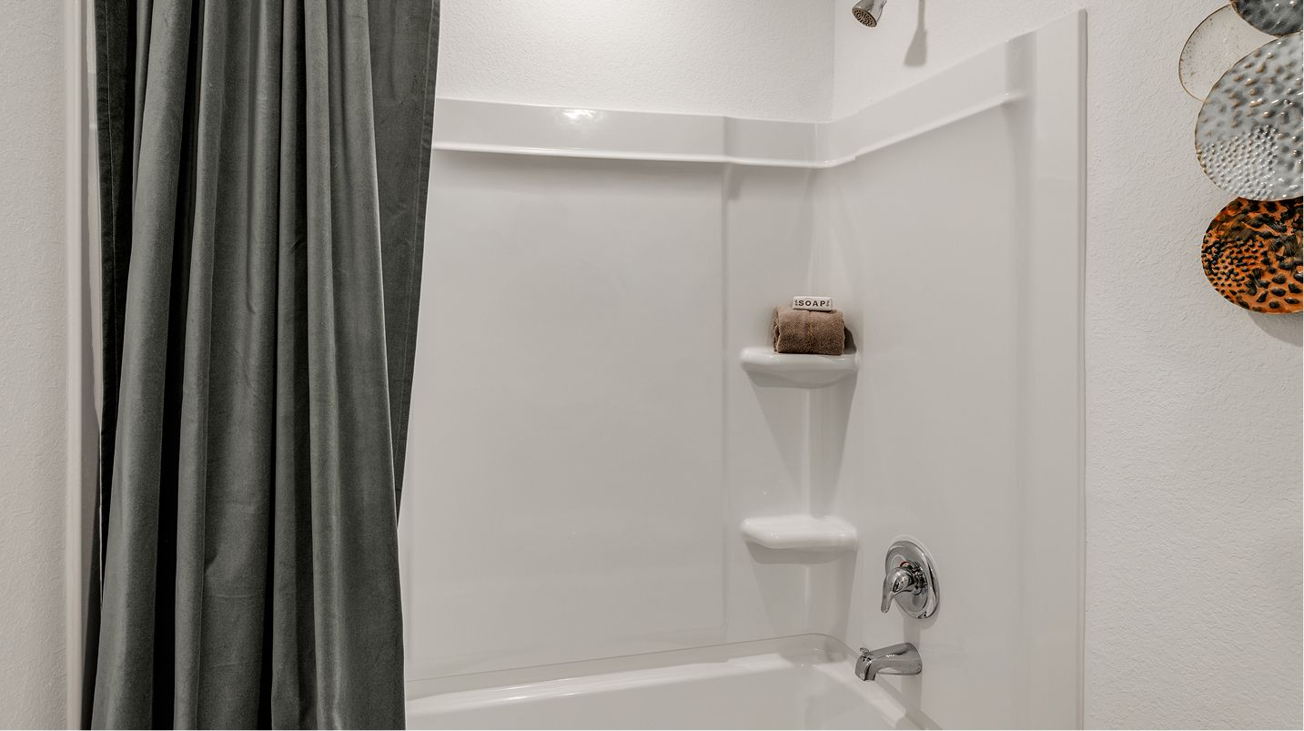 EI Bath2 Shower