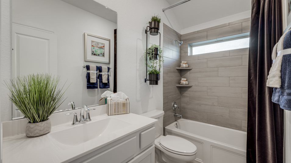 Russo II Bathroom 2