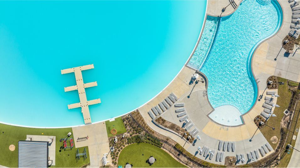 Lago Mar Pool Amenity 3