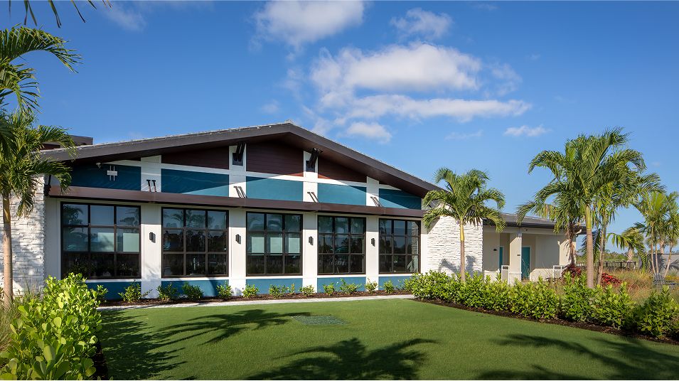 Wellen Park Golf& Country Club Amenity Club House Event Lawn 9 16 25