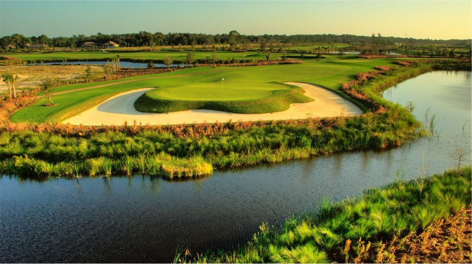 Hampton Lakes at River Hall golf course