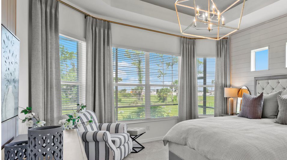 Hurricane Protected Windows in Owner's Suite