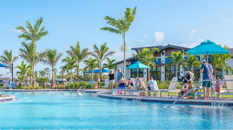 Wellen Park Golf& Country Club Amenity Pool 1of3