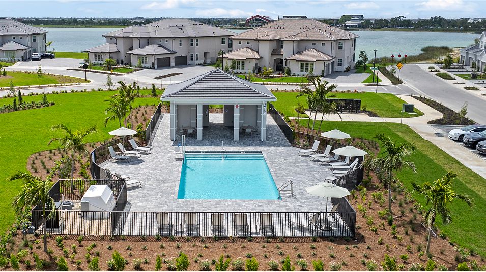 Willowgreen Amenity Pool 7of10 4 21 25