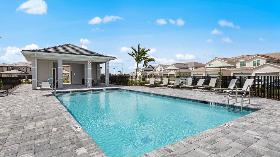 Willowgreen Amenity Pool 3of10 4 21 25