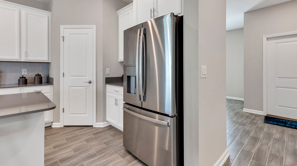 Pine Glen EI GE Stainless Steel Fridge 7 16 25