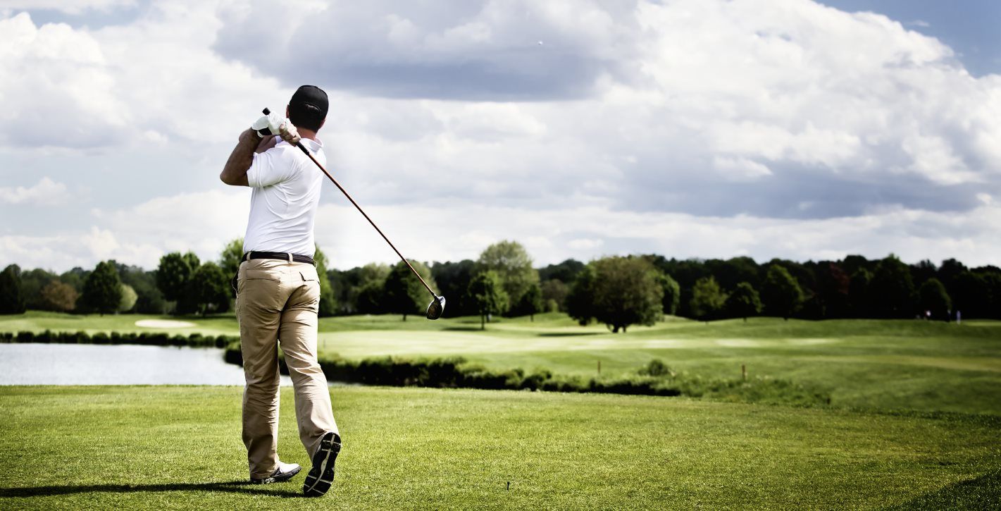 Close to public golf courses