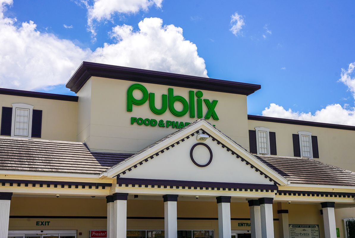 Jacksonville Publix Photoshoot 1 10 17 25