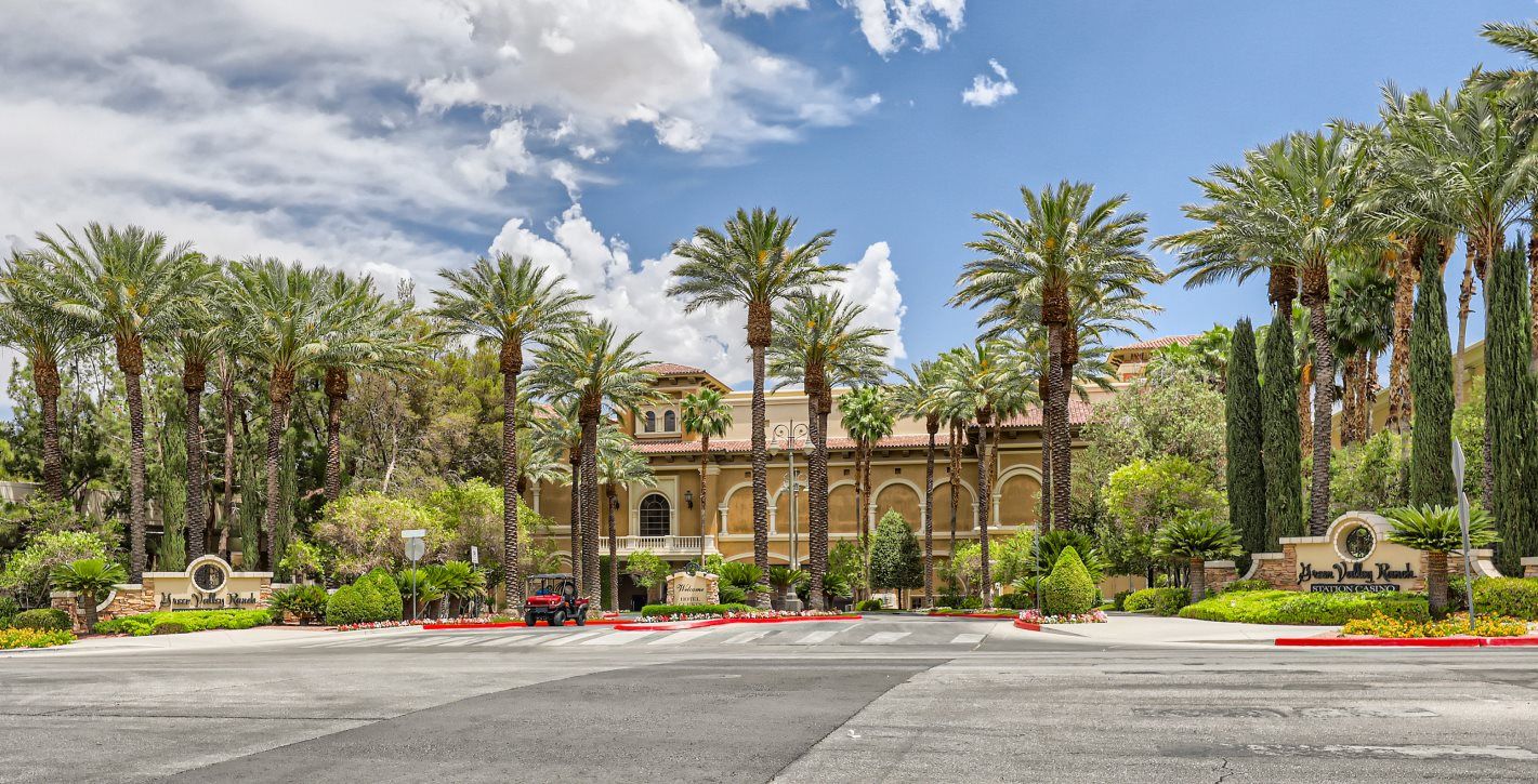 Green Valley Ranch resort with lots of Palm trees